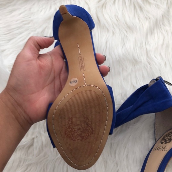 Blue Vince Camuto heels - Picture 5 of 6